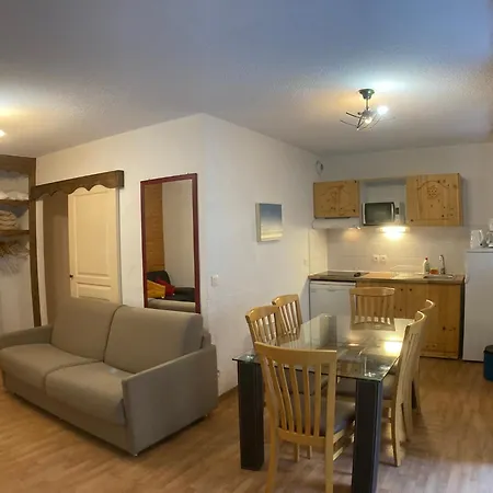 Altitude Apartment *