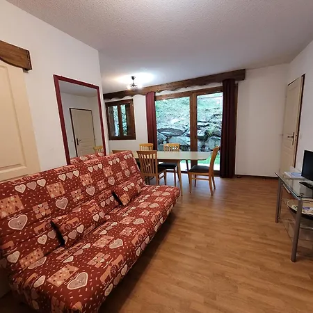 Altitude Apartment *